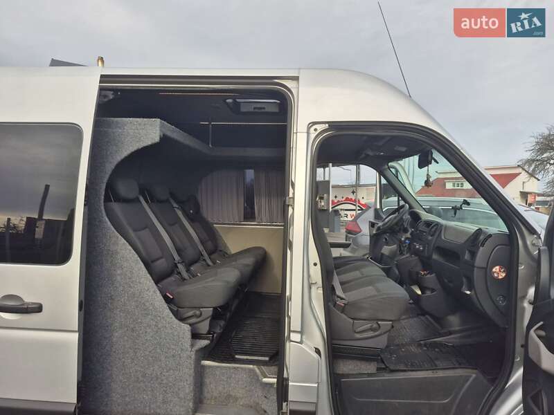 Грузопассажирский фургон Renault Master 2016 в Самборе