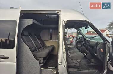 Грузопассажирский фургон Renault Master 2016 в 