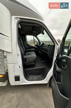 Автовоз Renault Master 2019 в Ровно