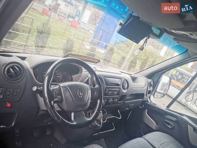 Грузовой фургон Renault Master 2013 в Полтаве