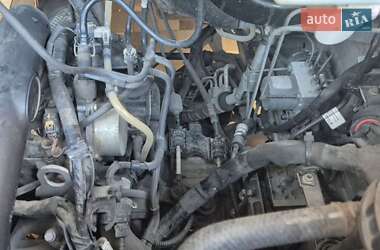 Грузовой фургон Renault Master 2012 в  фото 21 Грузовой фургон Renault Master 2012 в