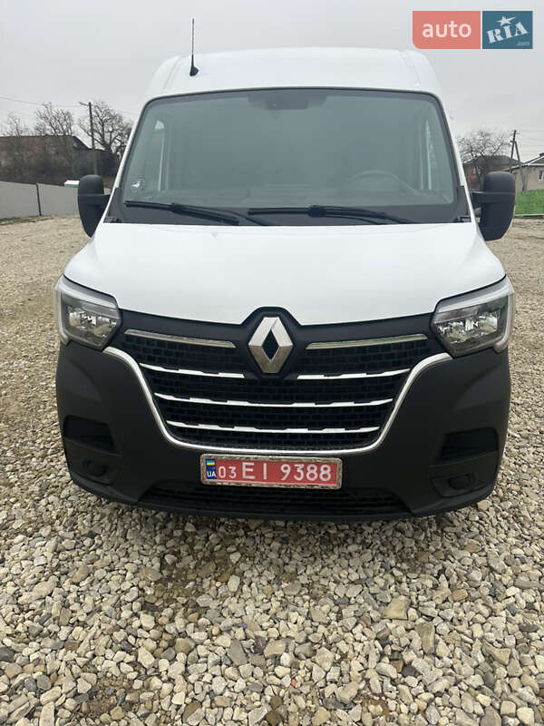 Вантажний фургон Renault Master 2020 в Львові