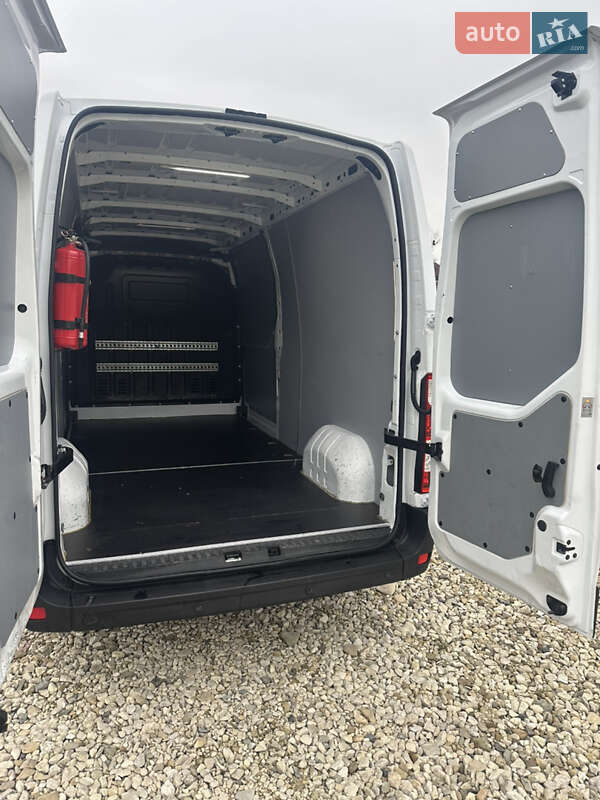 Вантажний фургон Renault Master 2020 в Львові