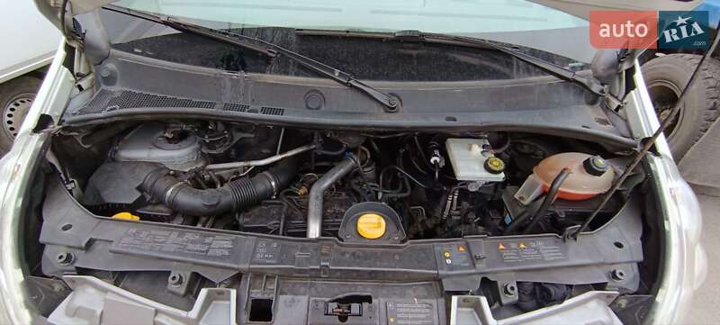 Грузовой фургон Renault Master 2014 в Шептицькому