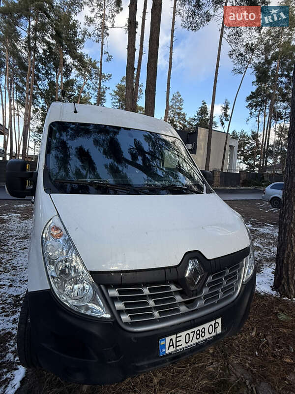 Грузовой фургон Renault Master 2019 в 