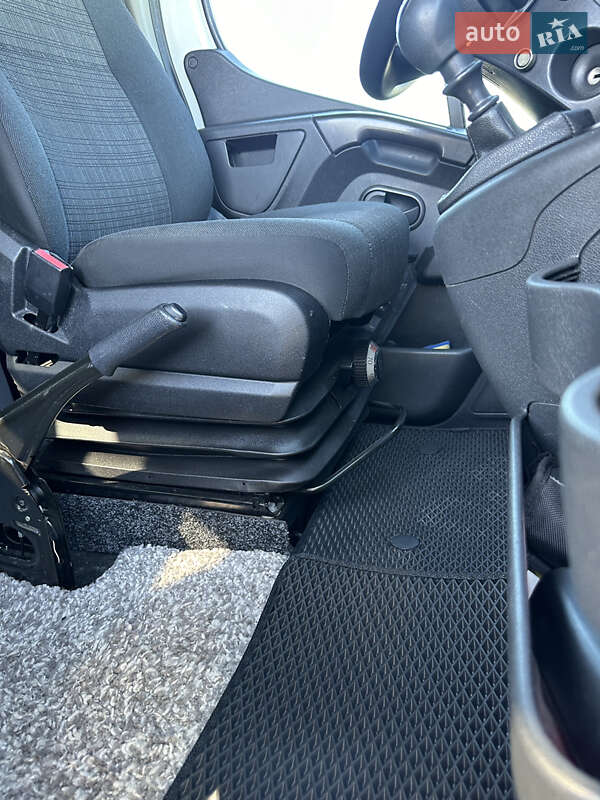 Автовоз Renault Master 2019 в Одессе