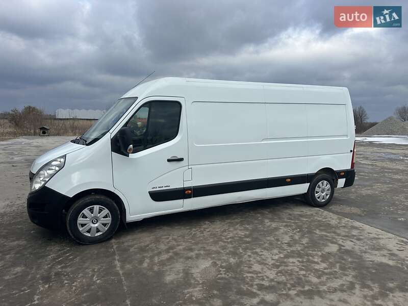 Вантажний фургон Renault Master 2016 в Ременеві