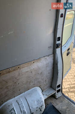 Вантажний фургон Renault Master 2006 в 