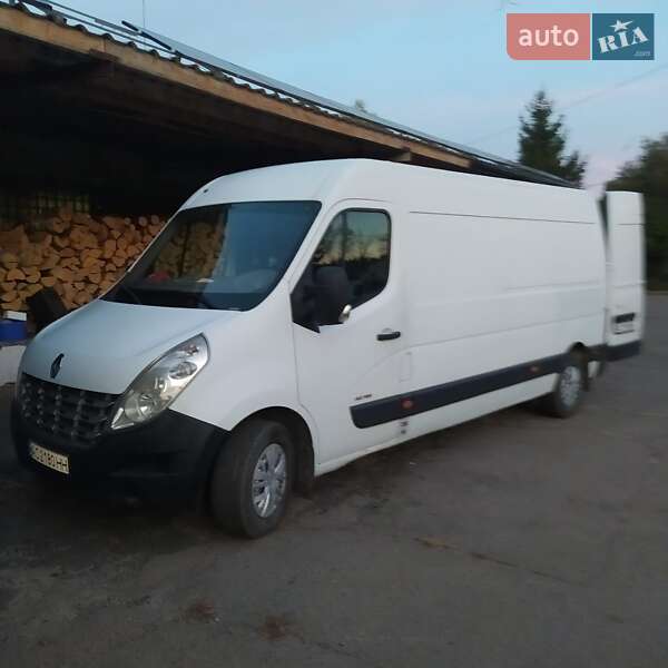 Грузовой фургон Renault Master 2011 в Нововолынске