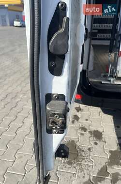 Грузовой фургон Renault Master 2018 в 