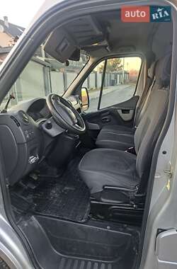 Другие грузовики Renault Master 2015 в 