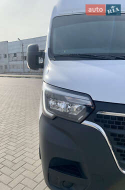 Грузовой фургон Renault Master 2020 в 