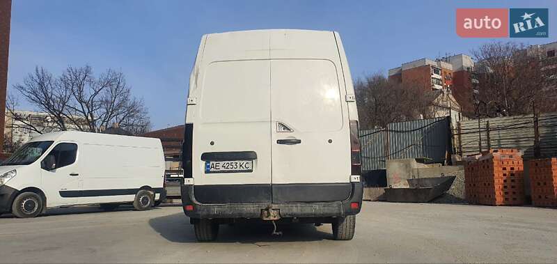 Вантажний фургон Renault Master 2014 в Дніпрі