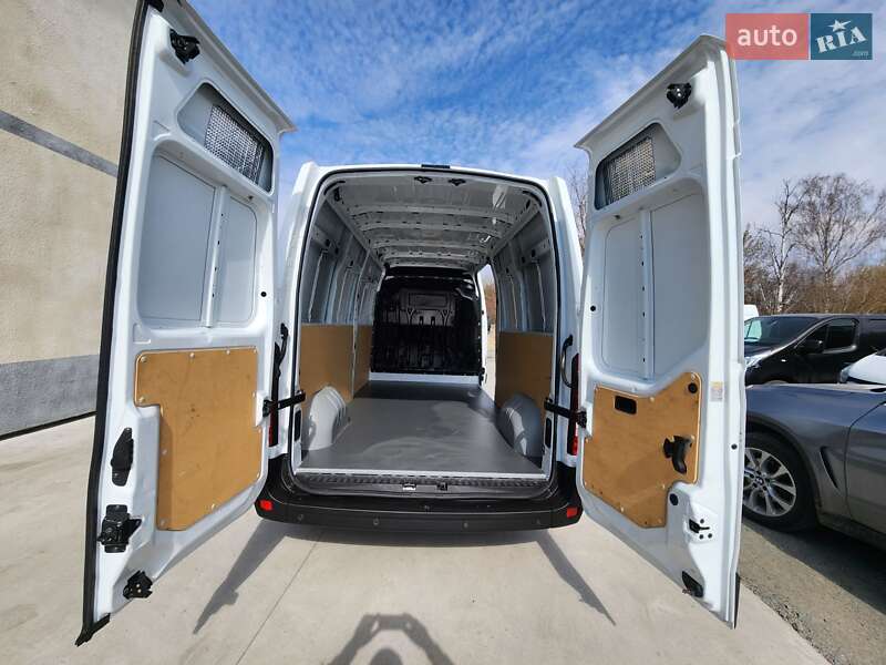 Вантажний фургон Renault Master 2019 в Дубні