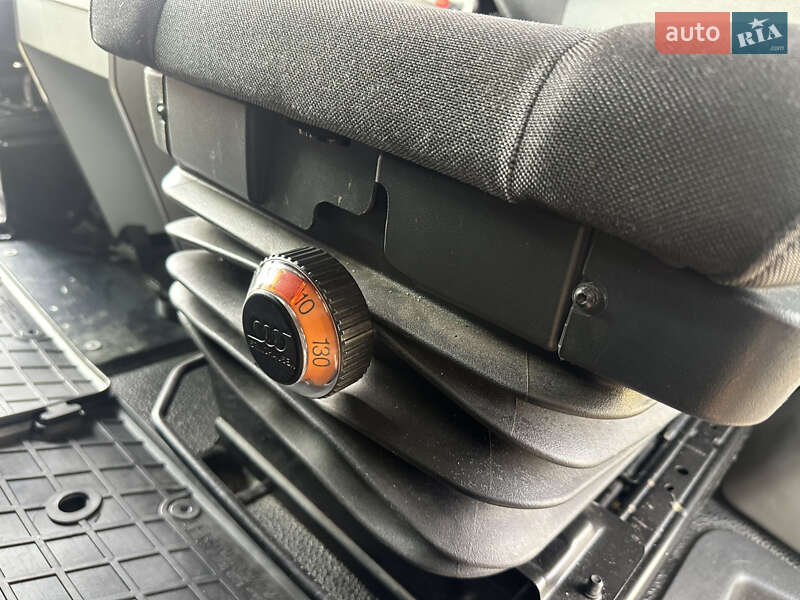 Автомобіль швидкої допомоги Renault Master 2020 в Києві фото 11 Автомобіль швидкої допомоги Renault Master 2020 в Києві