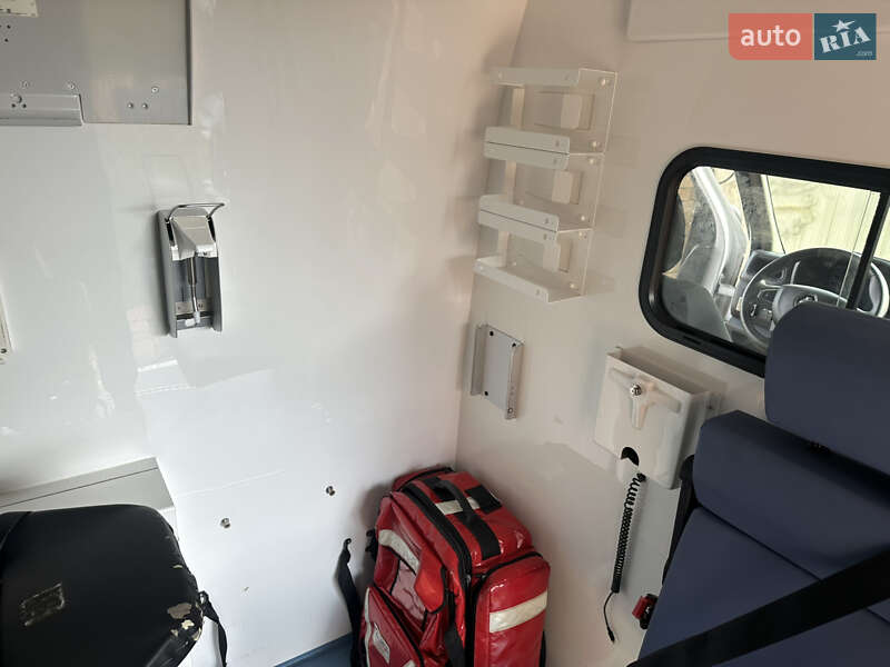 Автомобіль швидкої допомоги Renault Master 2020 в Києві фото 30 Автомобіль швидкої допомоги Renault Master 2020 в Києві