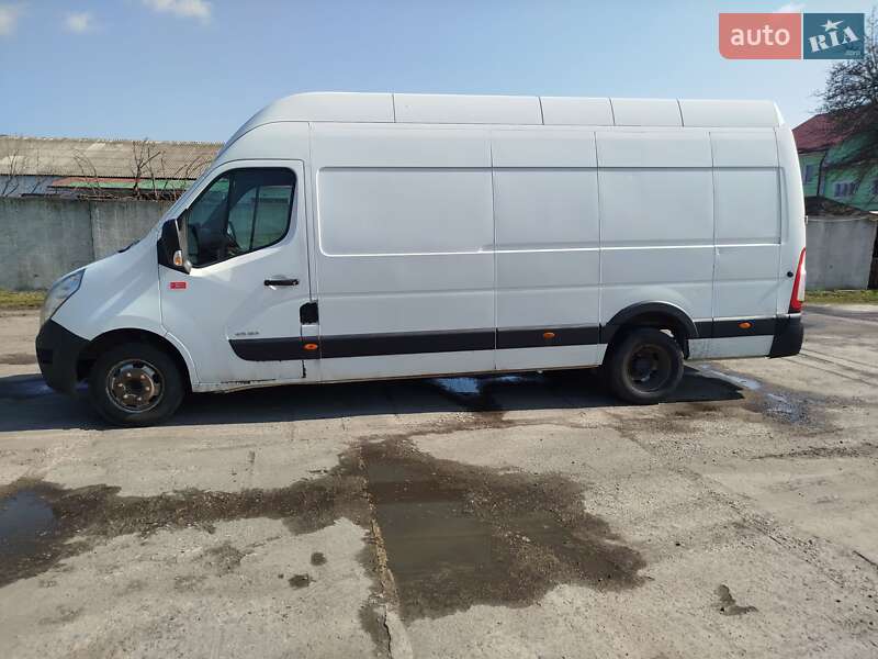 Вантажний фургон Renault Master 2011 в Конотопі