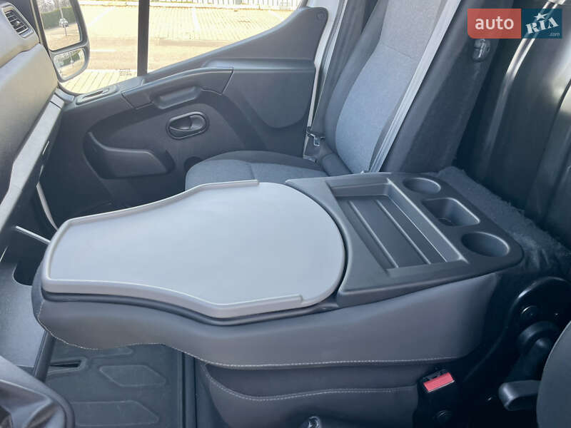 Грузовой фургон Renault Master 2020 в Луцке