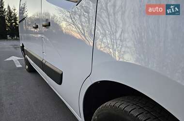 Грузовой фургон Renault Master 2018 в 
