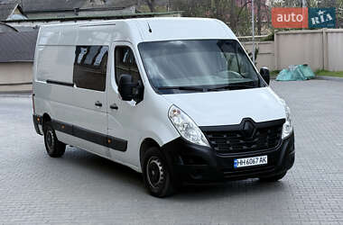 Грузопассажирский фургон Renault Master 2016 в 
