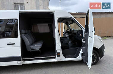 Грузопассажирский фургон Renault Master 2016 в 