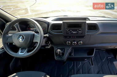 Грузовой фургон Renault Master 2019 в 