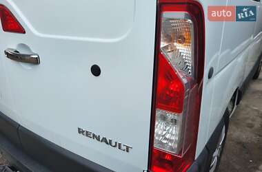 Грузовой фургон Renault Master 2015 в 