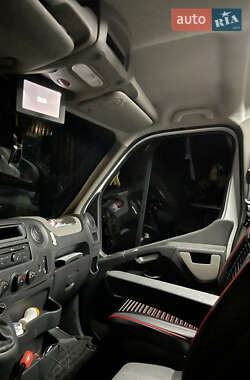 Микроавтобус Renault Master 2015 в 