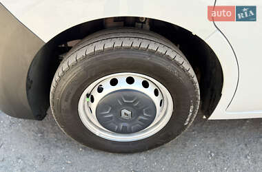 Грузовой фургон Renault Master 2020 в 