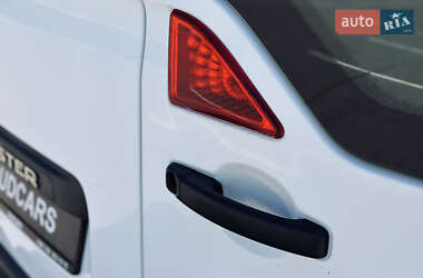 Грузовой фургон Renault Master 2016 в 