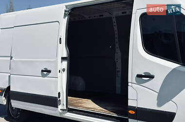 Грузовой фургон Renault Master 2016 в 