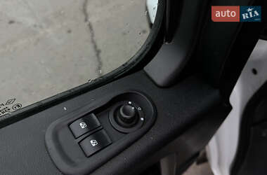 Грузовой фургон Renault Master 2017 в 