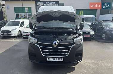 Грузовой фургон Renault Master 2021 в 