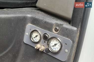 Грузовой фургон Renault Master 2011 в 