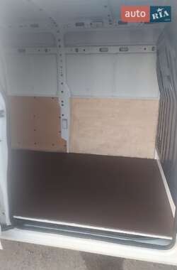 Вантажний фургон Renault Master 2018 в 