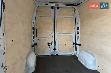 Вантажний фургон Renault Master 2021 в 