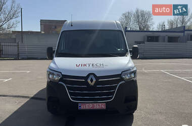 Грузовой фургон Renault Master 2022 в 