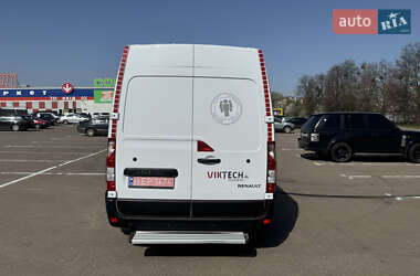 Грузовой фургон Renault Master 2022 в 
