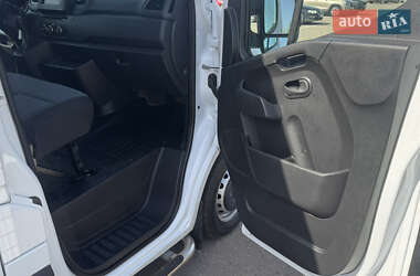 Грузовой фургон Renault Master 2022 в 