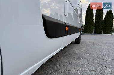 Вантажний фургон Renault Master 2021 в 