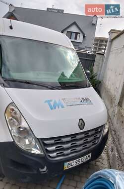 Грузовой фургон Renault Master 2012 в 