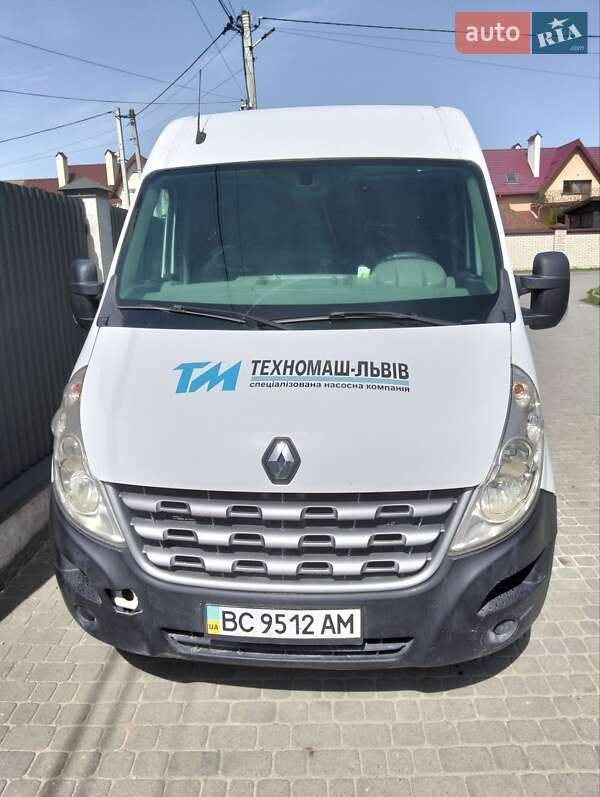 Грузовой фургон Renault Master 2012 в 