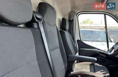 Грузовой фургон Renault Master 2021 в 