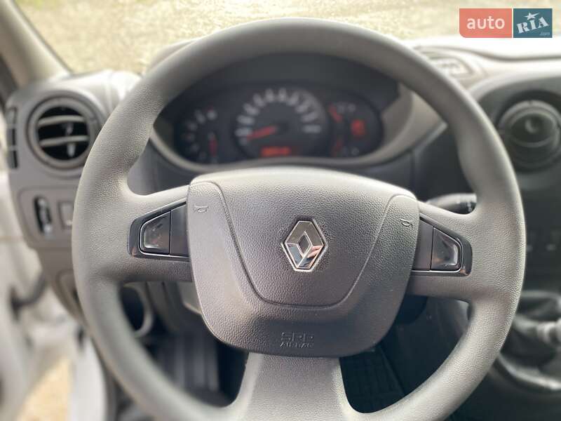 Вантажний фургон Renault Master 2018 в Хусті