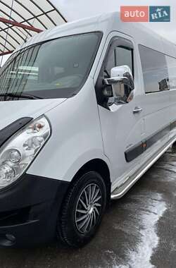 Микроавтобус Renault Master 2015 в  фото 2 Микроавтобус Renault Master 2015 в