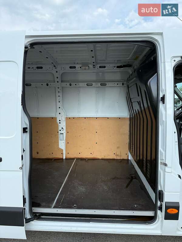 Вантажний фургон Renault Master 2023 в Ужгороді фото 60 Вантажний фургон Renault Master 2023 в Ужгороді