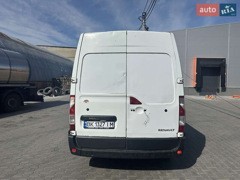 Вантажний фургон Renault Master 2017 в Рівному