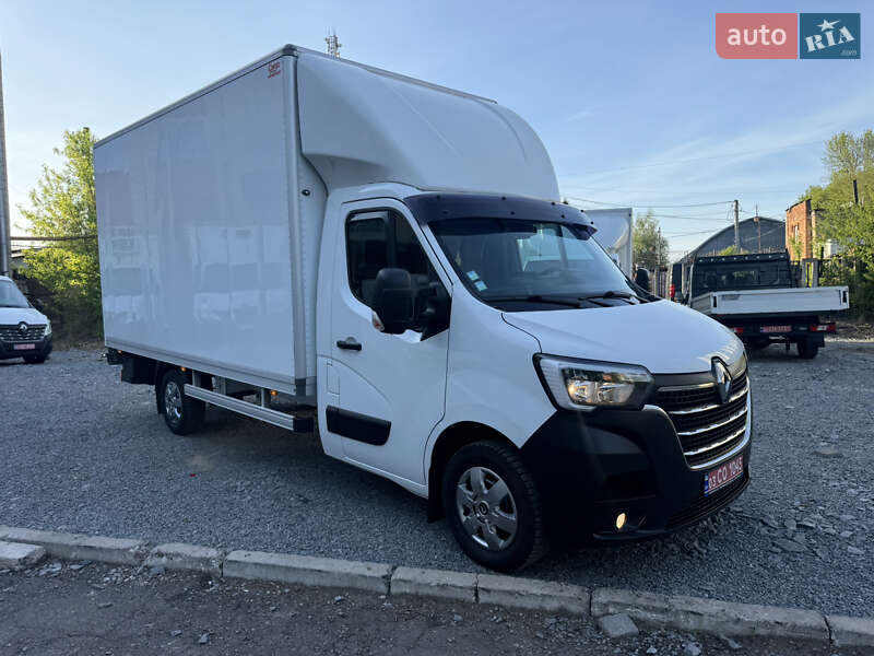 Грузовой фургон Renault Master 2022 в 