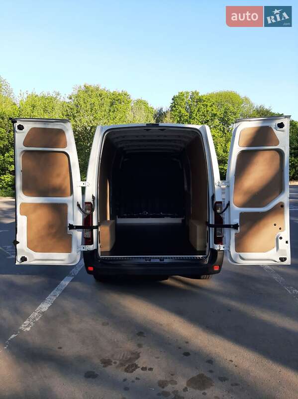 Грузовой фургон Renault Master 2018 в Полтаве