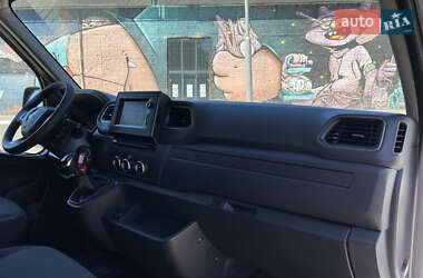 Грузовой фургон Renault Master 2019 в 